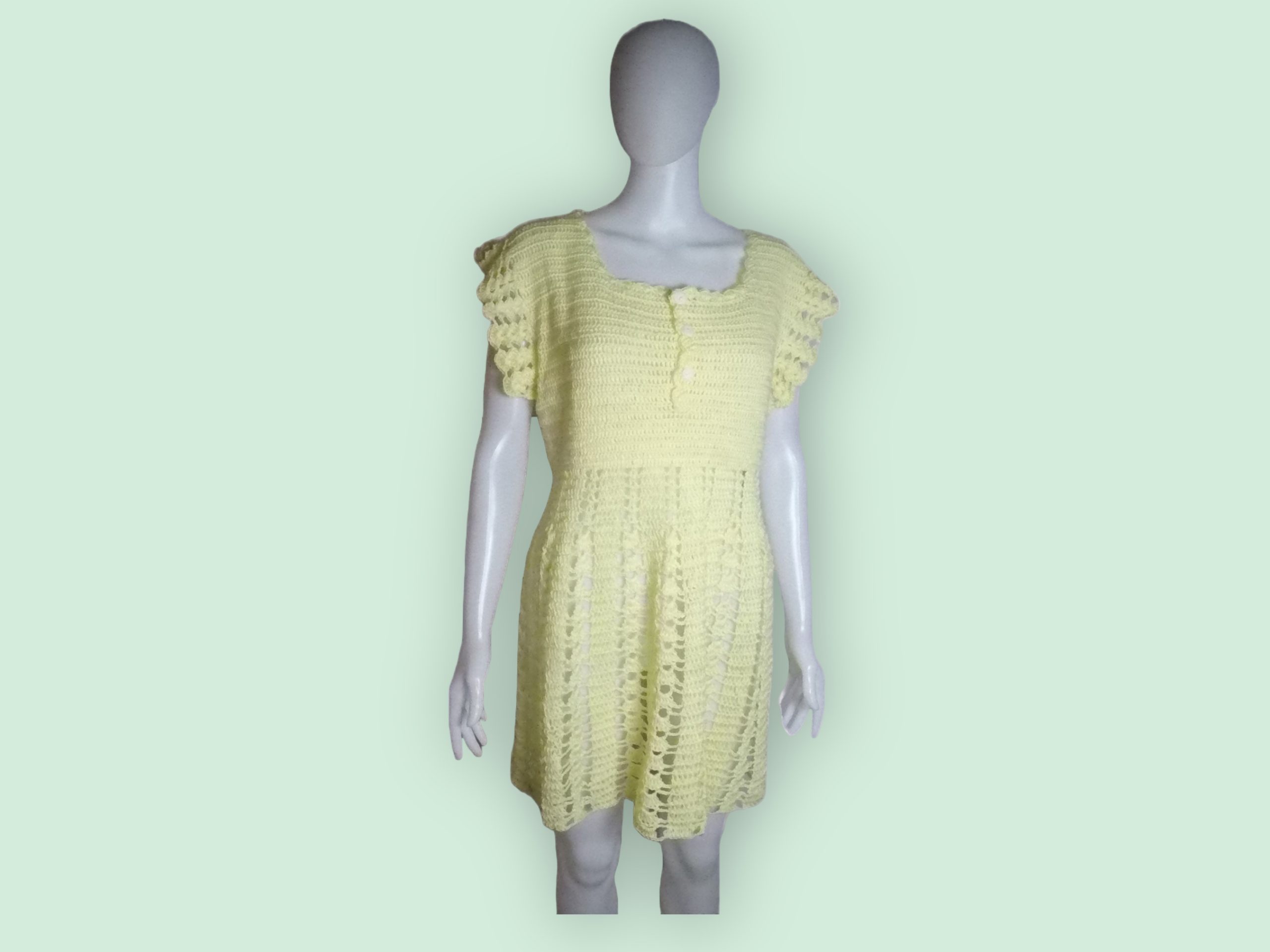 W_12_A_ Yellow_Dress