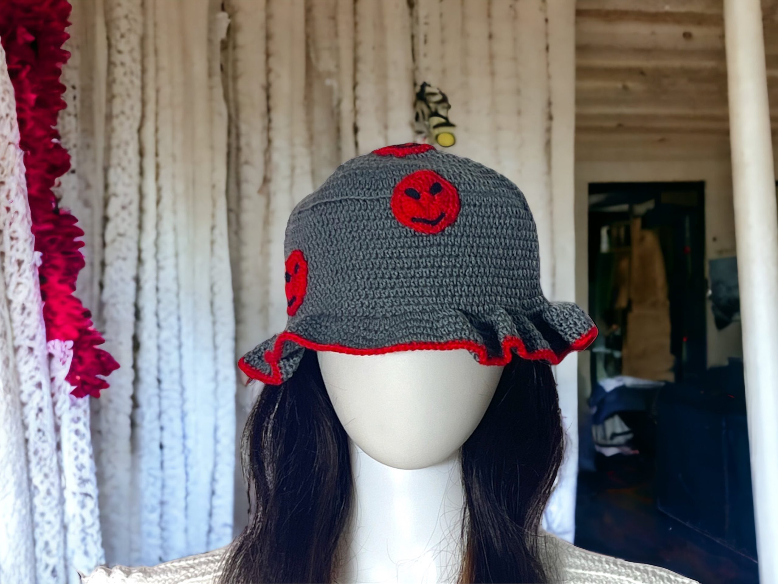 C_29_B_Scary_ Face_Bucket_Hat